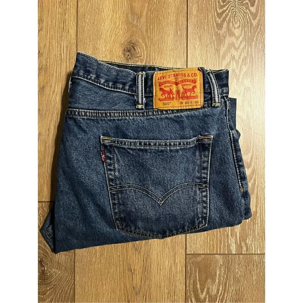 Levi’s 505 Men’s Size 40x30 Jeans Blue Denim Relaxed Fit Dark Wash Straight Leg